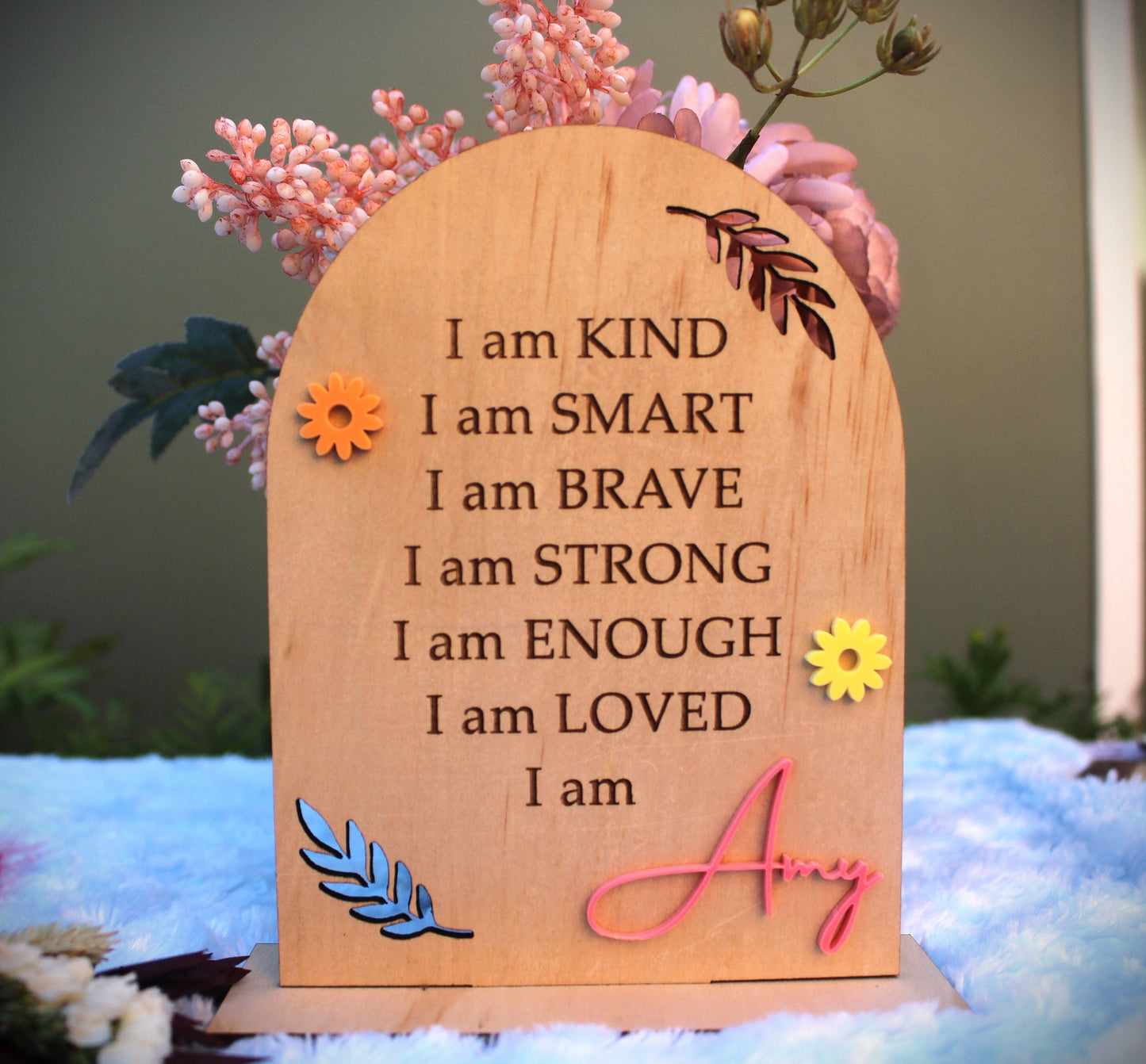 Personalized Daisy Flower affirmation arch