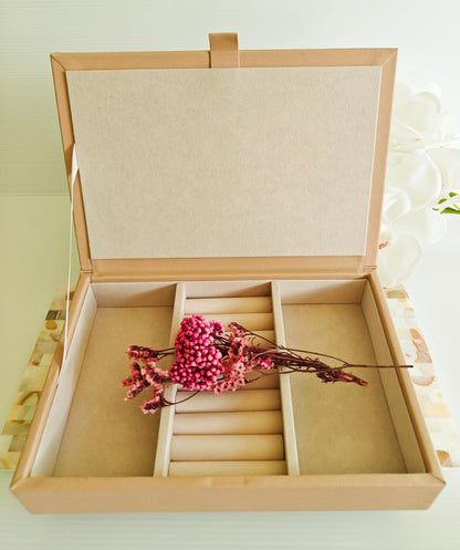 Daisy Personalized Jewellery Box